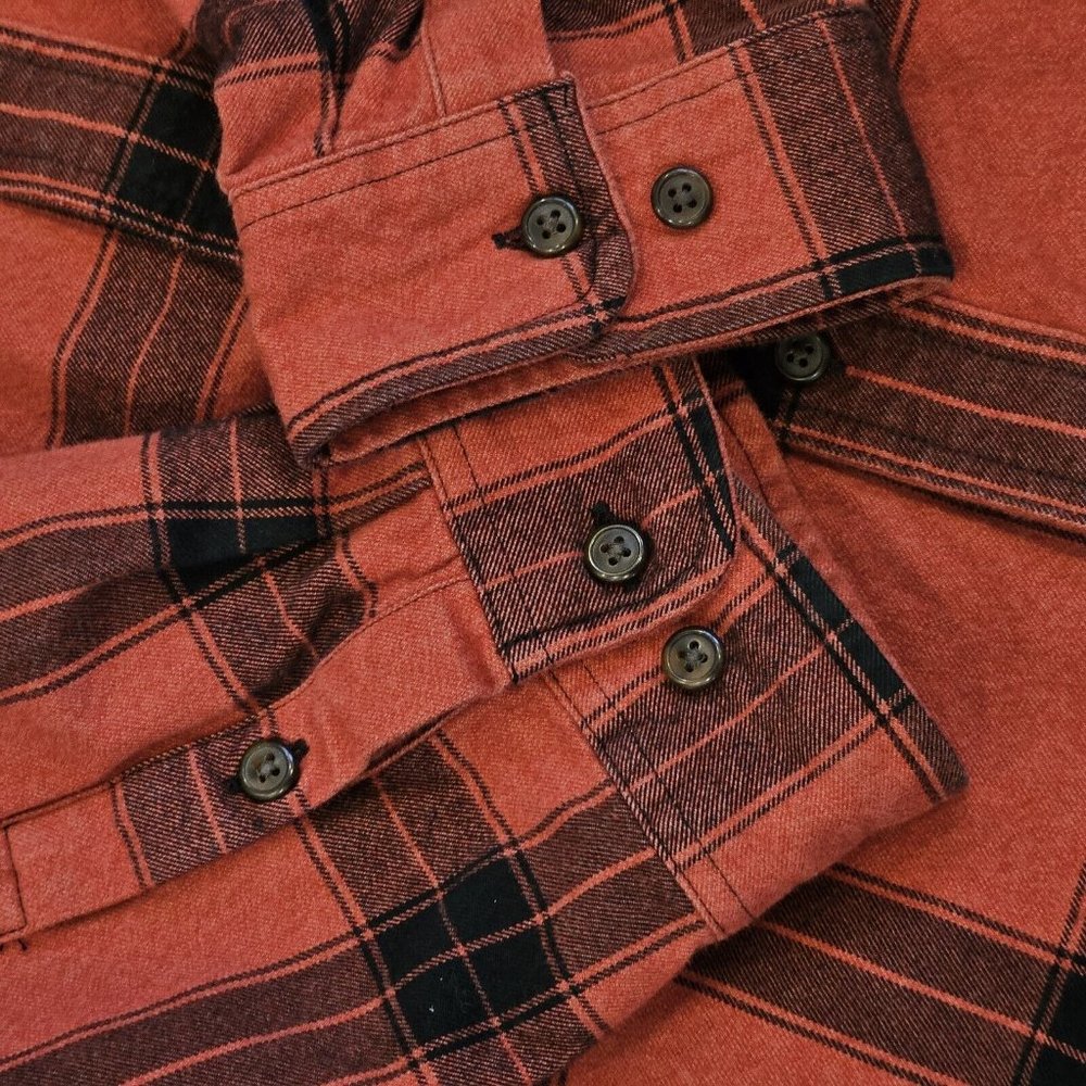 Carhartt Red and Black Plaid Flannel Button Down Shirt - Picture 6 of 11